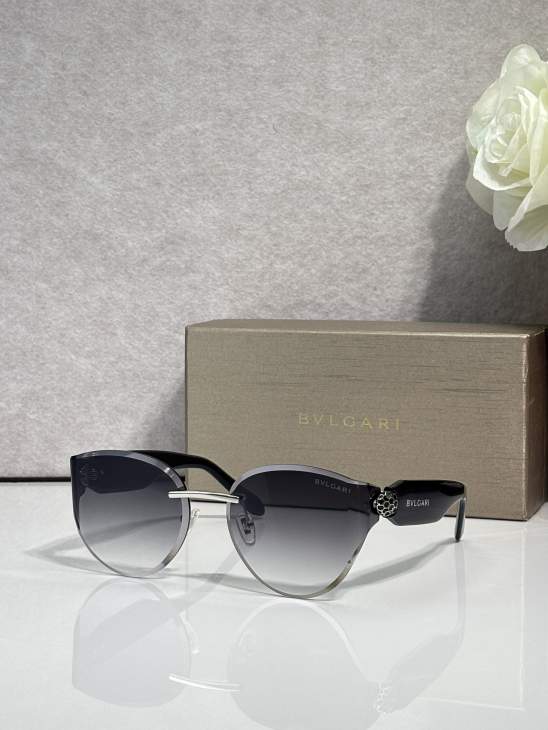 Picture of Bvlgari Sunglasses _SKUfw79759508fw